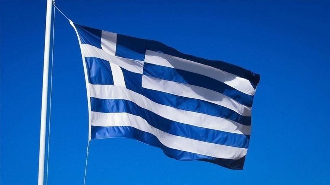 Yunan Milletvekili Polakis, partisinin meclis grubundan ihraç edildi